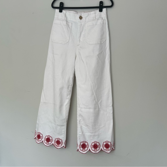 Maeve Pants - Maeve The Collette Scallop Hem Crop White Jeans